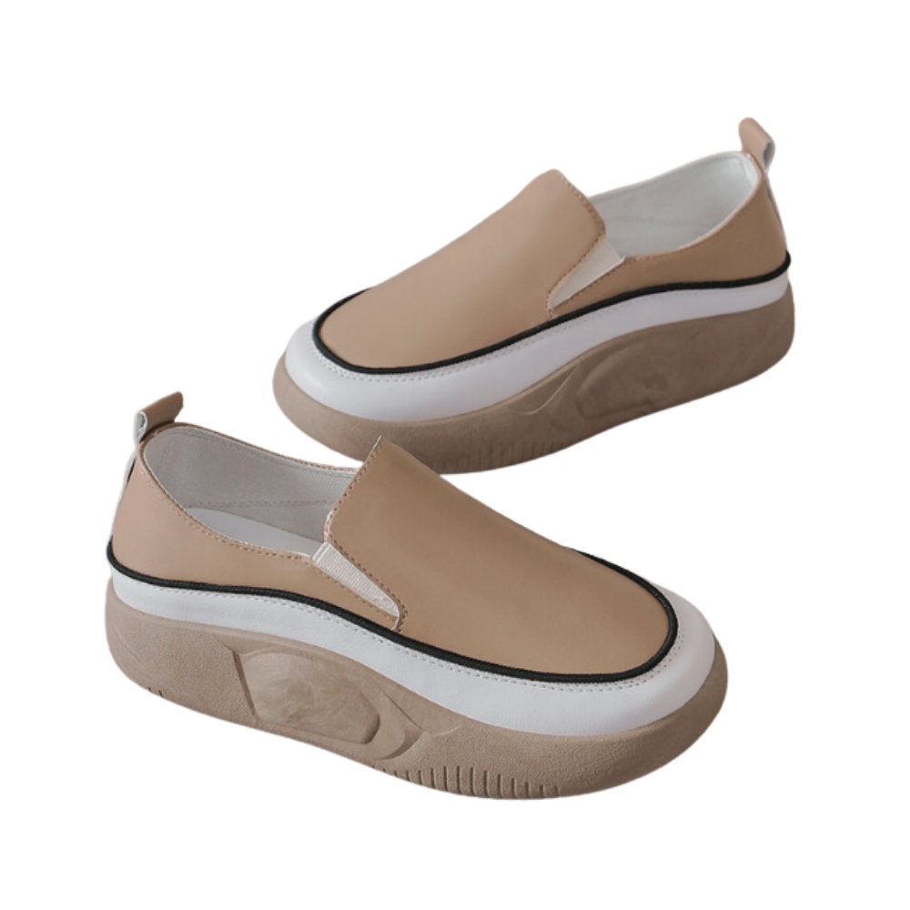Lette, myke loafers med plattform
-Khaki/EU35/US5/UK2.5Khaki/EU36/US6/UK3Khaki/EU37/US6.5/UK4Khaki/EU38/US7.5/UK5Khaki/EU39/US8.5/UK6Khaki/EU40/US9/UK6.5 - Ozerty