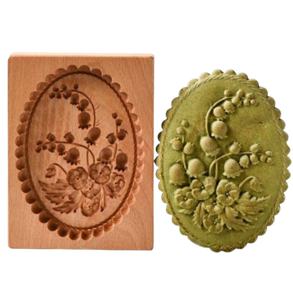 Wooden mold for cake cutting