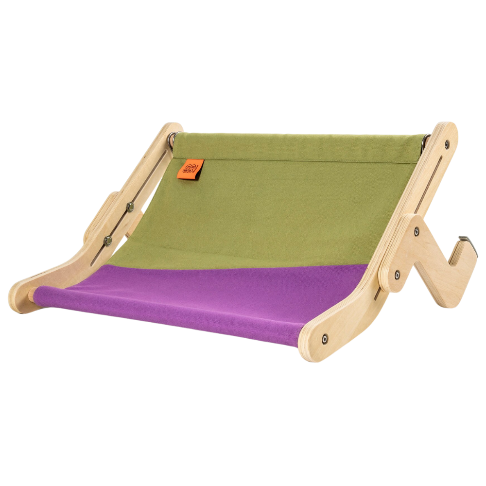 Hanging height in wood for cats