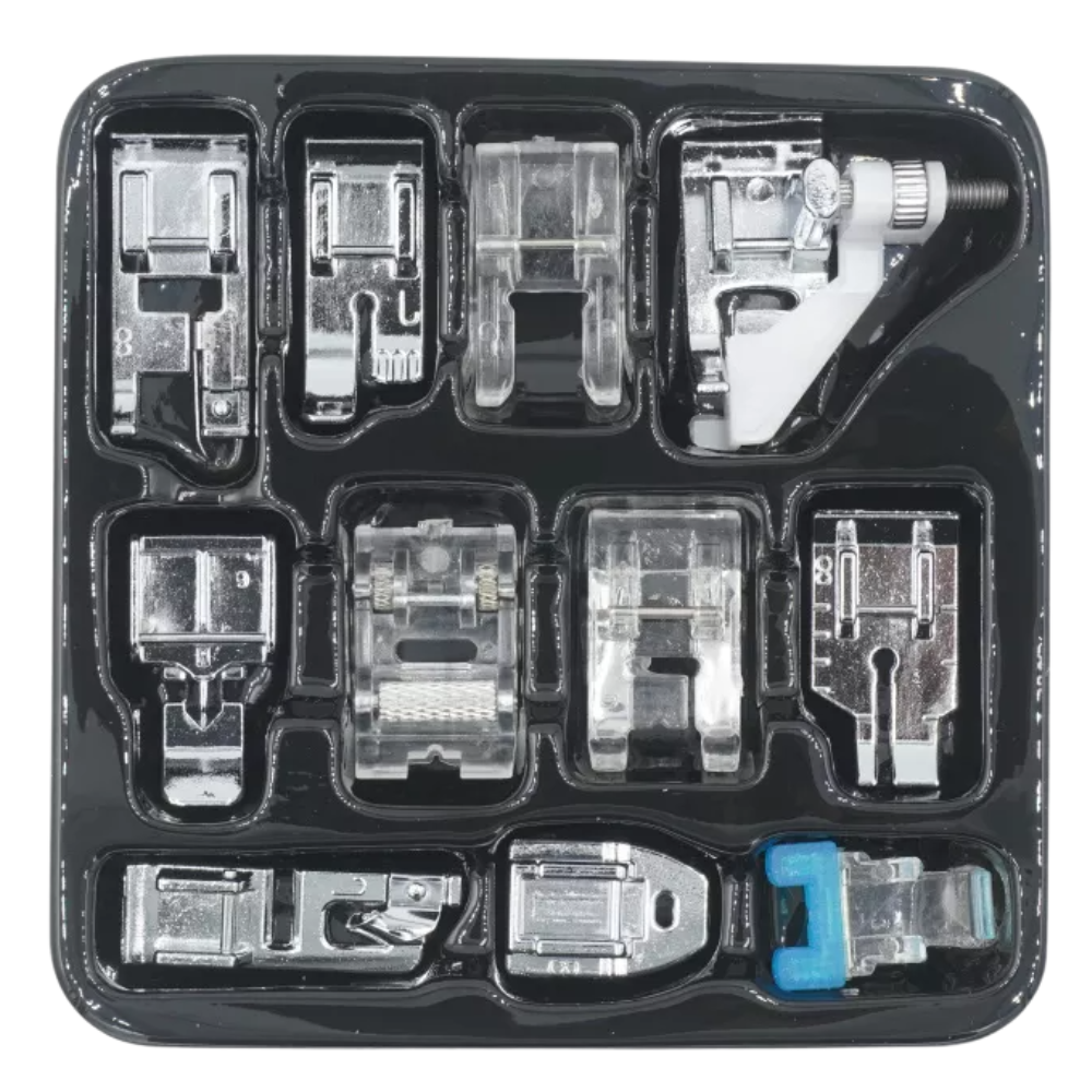 Sewing kit with 32/42 parts